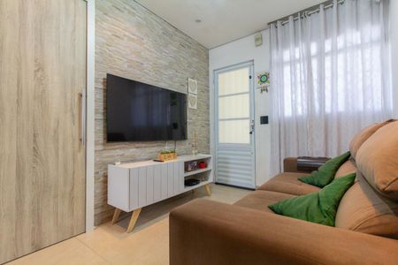 Sala de casa à venda com 2 quartos, 60m² em Vila Aricanduva, São Paulo