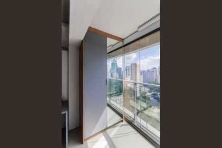 Studio à venda com 23m², 1 quarto e sem vaga Studio à venda com 23m², 1 quarto e sem vagaVaranda