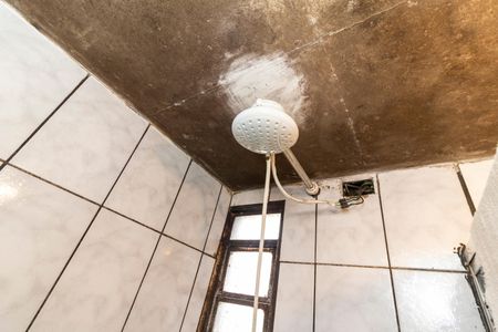 Apartamento à venda com 45m², 2 quartos e 1 vaga Apartamento à venda com 45m², 2 quartos e 1 vagaBanheiro