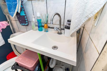 Apartamento à venda com 45m², 2 quartos e 1 vaga Apartamento à venda com 45m², 2 quartos e 1 vagaBanheiro