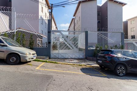 Apartamento à venda com 45m², 2 quartos e 1 vaga Apartamento à venda com 45m², 2 quartos e 1 vagaFachada