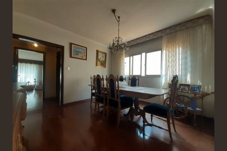Casa à venda com 350m², 4 quartos e 3 vagas