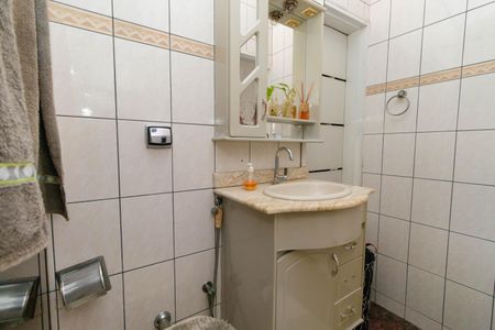 Casa à venda com 210m², 3 quartos e 2 vagasBanheiro da Suíte 2