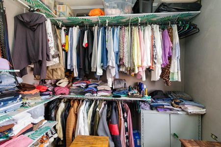 Casa à venda com 210m², 3 quartos e 2 vagasCloset Suíte 2