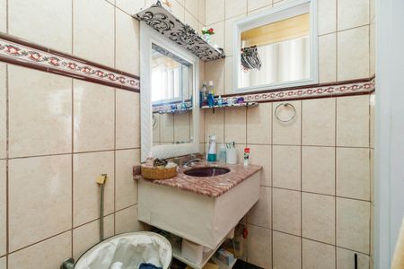 Casa à venda com 210m², 3 quartos e 2 vagasBanheiro da Suíte 1