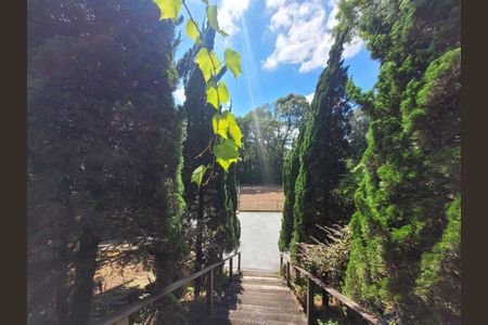 Casa à venda com 598m², 4 quartos e 8 vagas Casa à venda com 598m², 4 quartos e 8 vagasFoto 03