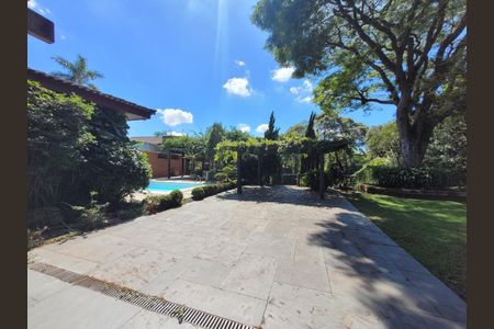 Casa à venda com 598m², 4 quartos e 8 vagas Casa à venda com 598m², 4 quartos e 8 vagasFoto 48