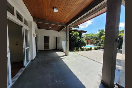 Casa à venda com 598m², 4 quartos e 8 vagas Casa à venda com 598m², 4 quartos e 8 vagasFoto 11