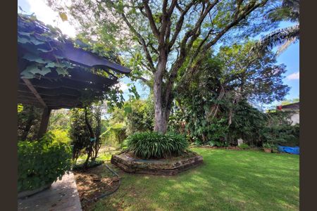 Casa à venda com 598m², 4 quartos e 8 vagas Casa à venda com 598m², 4 quartos e 8 vagasFoto 10