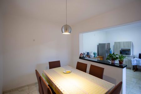 Casa à venda com 120m², 2 quartos e 2 vagasSala de Jantar