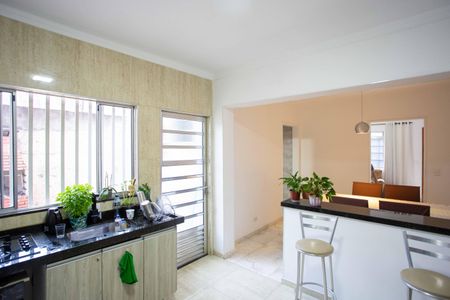 Casa à venda com 120m², 2 quartos e 2 vagasCozinha