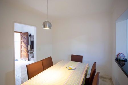 Casa à venda com 120m², 2 quartos e 2 vagasSala de Jantar