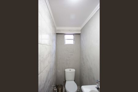 Casa à venda com 120m², 2 quartos e 2 vagasLavabo