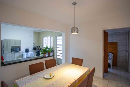 Casa à venda com 120m², 2 quartos e 2 vagasSala de Jantar