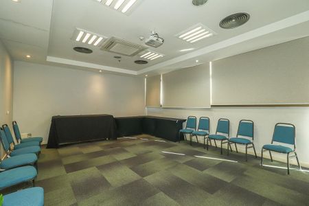 Apartamento à venda com 36m², 1 quarto e sem vagaÁrea comum -Sala de reunião 3