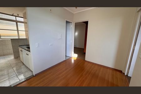 Apartamento à venda com 60m², 2 quartos e 1 vaga Apartamento à venda com 60m², 2 quartos e 1 vagaSala de Jantar