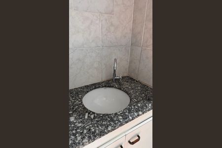 Apartamento à venda com 60m², 2 quartos e 1 vaga Apartamento à venda com 60m², 2 quartos e 1 vagaBanheiro