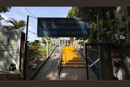 Apartamento à venda com 60m², 2 quartos e 1 vaga Apartamento à venda com 60m², 2 quartos e 1 vagaFachada