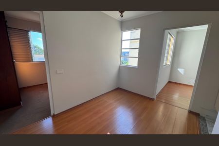 Apartamento à venda com 60m², 2 quartos e 1 vaga Apartamento à venda com 60m², 2 quartos e 1 vagaSala de Jantar