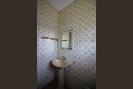 Casa para alugar com 277m², 3 quartos e 2 vagasBanheiro Social 2