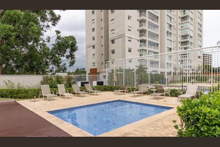Apartamento à venda com 130m², 3 quartos e 2 vagas Apartamento à venda com 130m², 3 quartos e 2 vagasÁrea comum - Piscina
