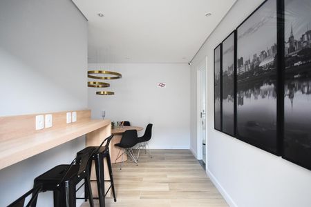 Apartamento para alugar com 36m², 2 quartos e sem vaga Apartamento para alugar com 36m², 2 quartos e sem vagaHome Office