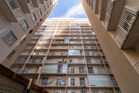 Apartamento à venda com 35m², 1 quarto e sem vaga Apartamento à venda com 35m², 1 quarto e sem vagaFachada do bloco