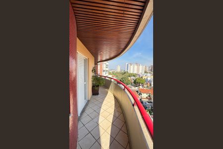 Apartamento à venda com 230m², 4 quartos e 5 vagas Apartamento à venda com 230m², 4 quartos e 5 vagasVaranda dos Dormitórios