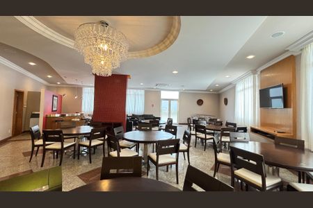 Apartamento à venda com 230m², 4 quartos e 5 vagas Apartamento à venda com 230m², 4 quartos e 5 vagasSalão de Festas