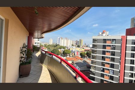 Apartamento à venda com 230m², 4 quartos e 5 vagas Apartamento à venda com 230m², 4 quartos e 5 vagasVaranda dos Dormitórios