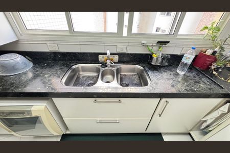 Apartamento à venda com 230m², 4 quartos e 5 vagas Apartamento à venda com 230m², 4 quartos e 5 vagasCozinha