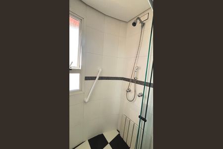 Apartamento à venda com 230m², 4 quartos e 5 vagas Apartamento à venda com 230m², 4 quartos e 5 vagasBanheiro da Suíte 3