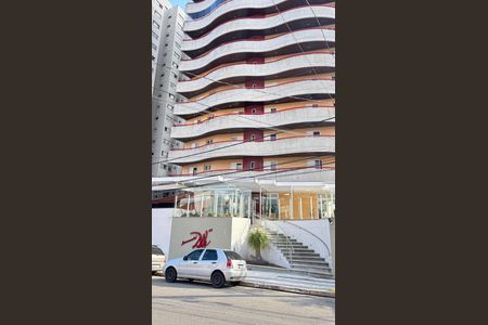 Apartamento à venda com 230m², 4 quartos e 5 vagas Apartamento à venda com 230m², 4 quartos e 5 vagasFachada