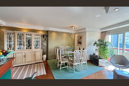 Apartamento à venda com 230m², 4 quartos e 5 vagas Apartamento à venda com 230m², 4 quartos e 5 vagasSala - Sala de Jantar
