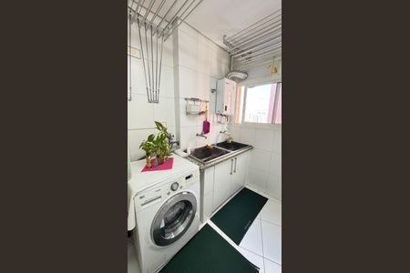 Apartamento à venda com 230m², 4 quartos e 5 vagas Apartamento à venda com 230m², 4 quartos e 5 vagasÁrea de Serviço