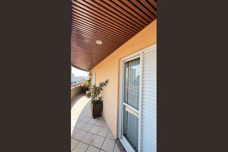 Apartamento à venda com 230m², 4 quartos e 5 vagas Apartamento à venda com 230m², 4 quartos e 5 vagasVaranda dos Dormitórios