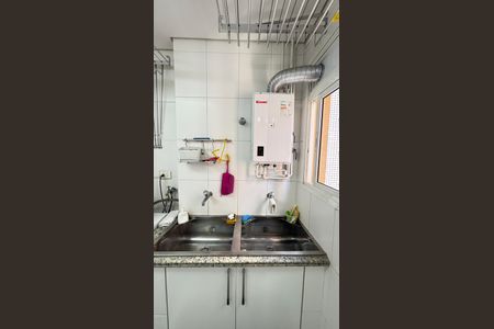 Apartamento à venda com 230m², 4 quartos e 5 vagas Apartamento à venda com 230m², 4 quartos e 5 vagasÁrea de Serviço