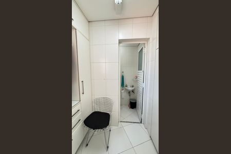 Apartamento à venda com 230m², 4 quartos e 5 vagas Apartamento à venda com 230m², 4 quartos e 5 vagasÁrea de Serviço