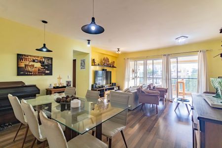 Apartamento para alugar com 3 quartos, 110m² em Vila Alexandria, São Paulo