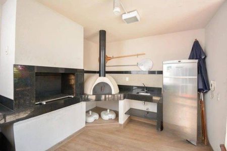 Apartamento à venda com 68m², 2 quartos e 1 vaga