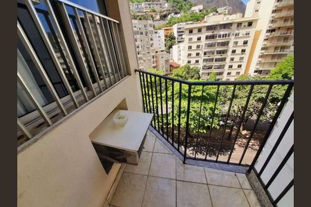 Apartamento à venda com 85m², 2 quartos e 1 vaga