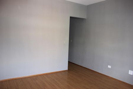 Casa à venda com 230m², 4 quartos e 6 vagas1ª Suíte