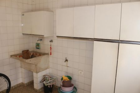 Casa à venda com 205m², 3 quartos e 3 vagasÁrea de Serviço