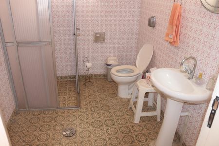 Casa à venda com 205m², 3 quartos e 3 vagasBanheiro 1