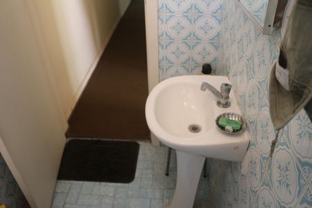 Casa à venda com 205m², 3 quartos e 3 vagasBanheiro 2