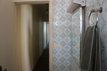 Casa à venda com 205m², 3 quartos e 3 vagasBanheiro 2