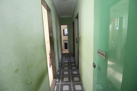 Apartamento à venda com 60m², 2 quartos e 2 vagasCorredor