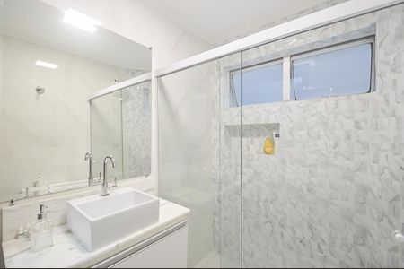 Apartamento à venda com 64m², 2 quartos e 1 vaga Apartamento à venda com 64m², 2 quartos e 1 vagaBanheiro