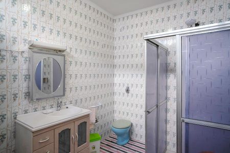 Casa à venda com 200m², 3 quartos e 4 vagasBanheiro