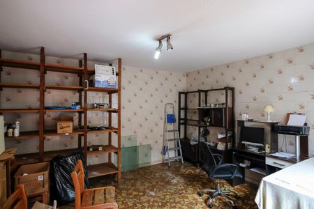 Casa à venda com 200m², 3 quartos e 4 vagasQuarto de Serviço